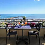 Bloom Al Mare Apartment